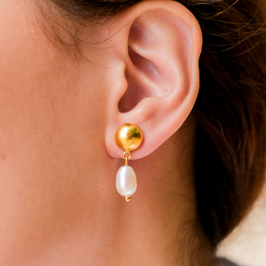 Eloise Freshwater Pearl Earrings