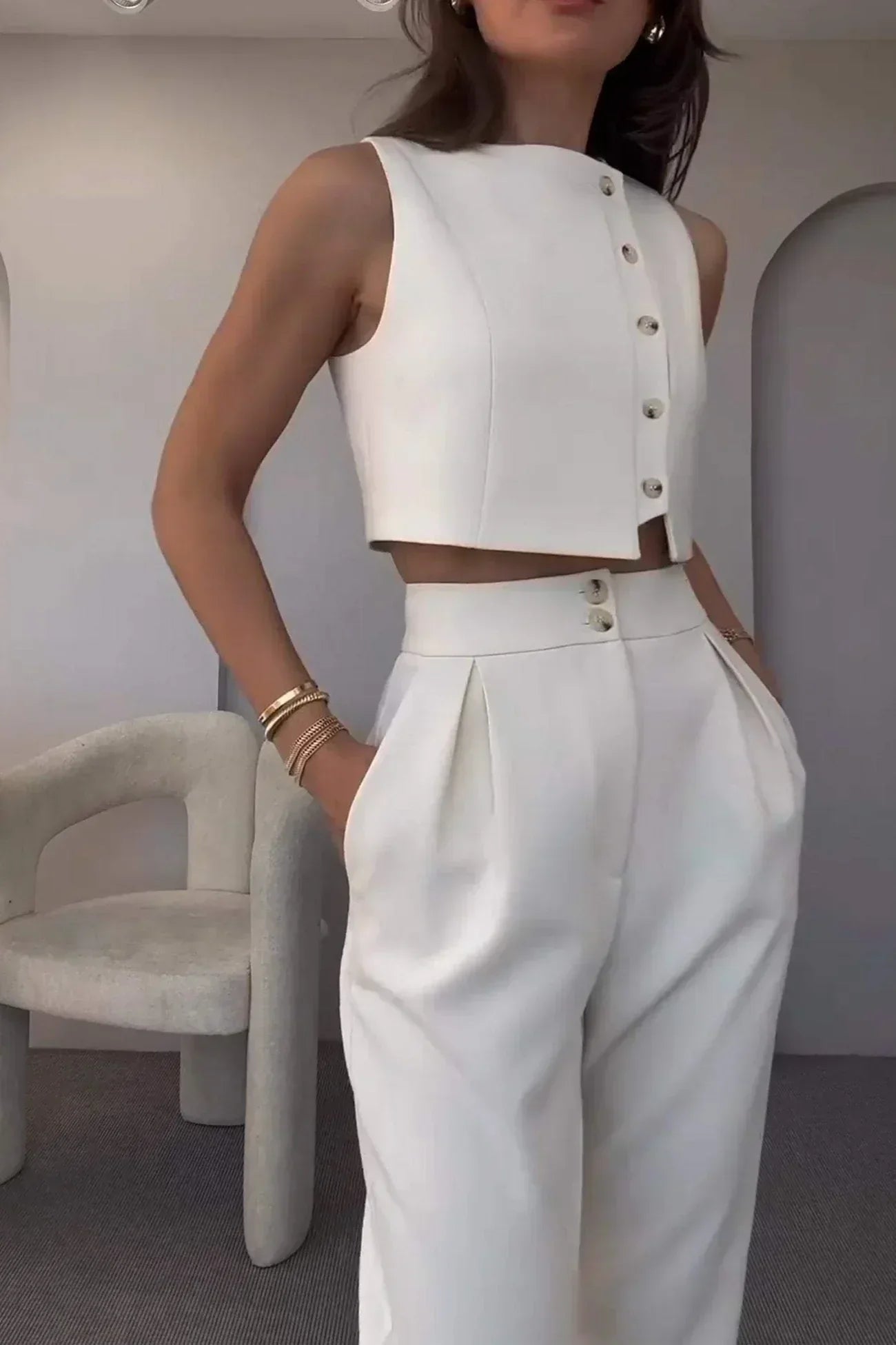 | Cropped vest and tapered trousers set