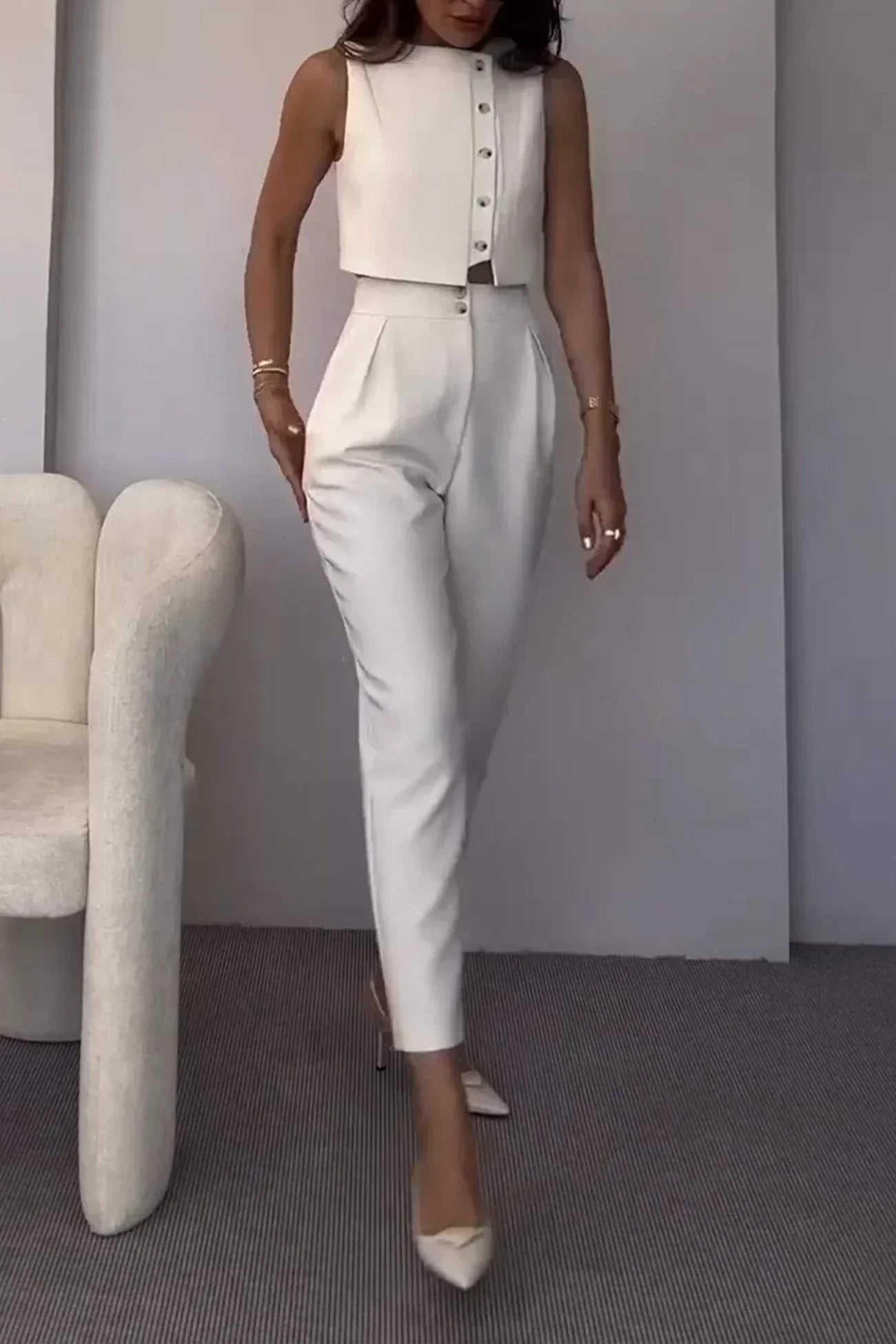 | Cropped vest and tapered trousers set