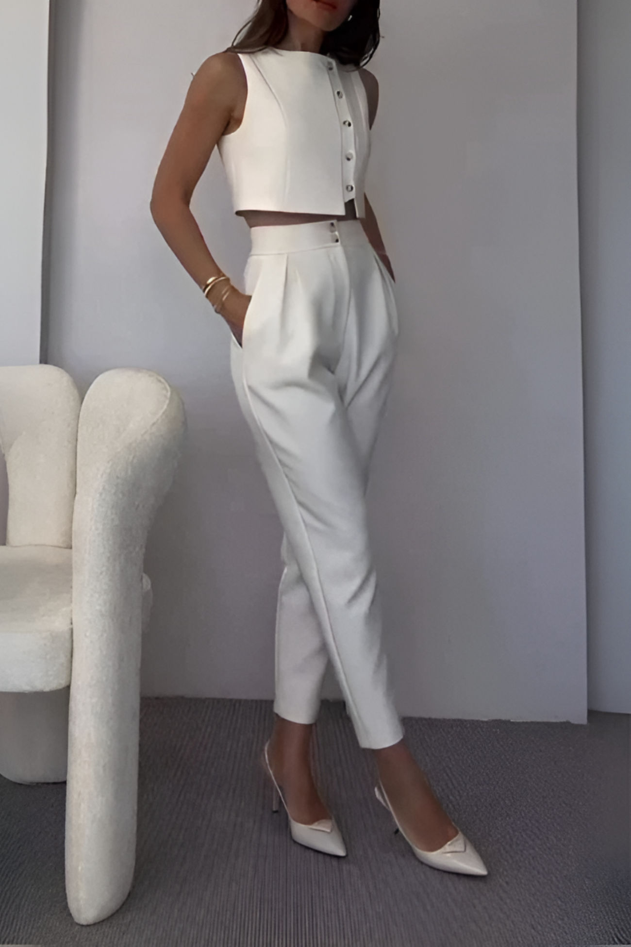 | Cropped vest and tapered trousers set