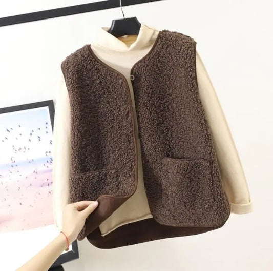 Sarah | Women’s Relaxed Fit Sleeveless Outerwear Vest