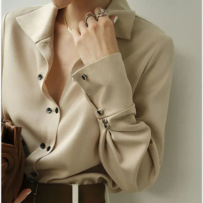 | Blouse