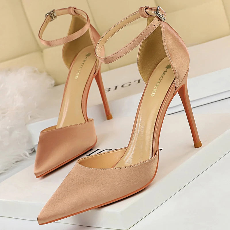 Silk Hollow Out Woman Pumps High Heels for Sexy Party Look