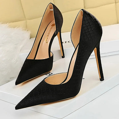 Snake-print Satin Women Pumps with Pointed Toe Kitten Heels
