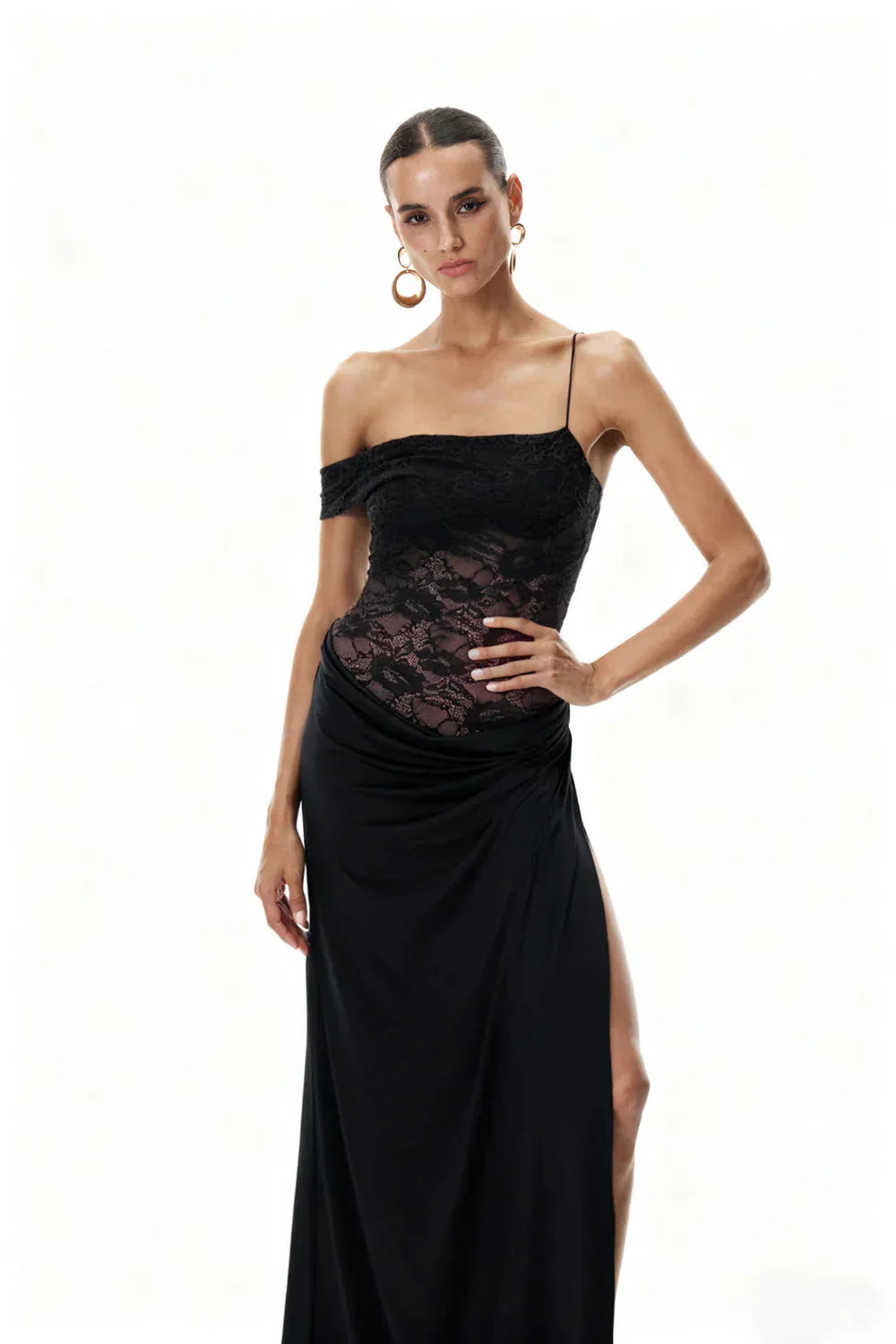 Emily | Women's Elegant Lace Maxi Dress