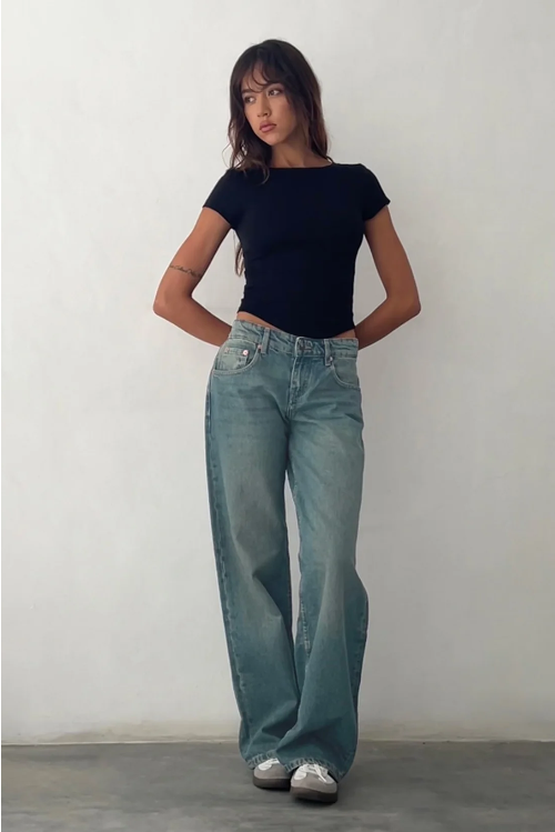 Women Low-Rise Jeans