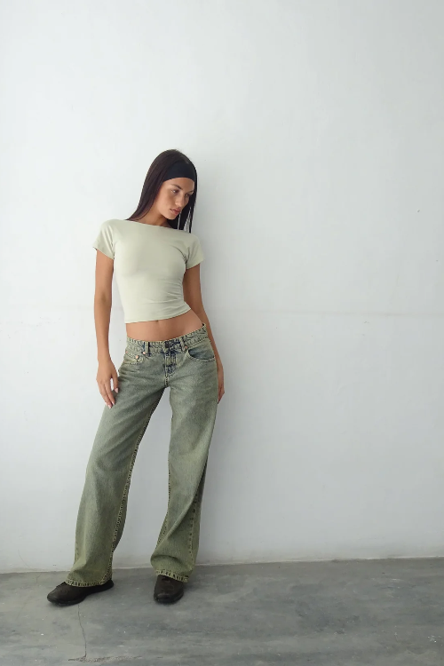 Women Low-Rise Jeans