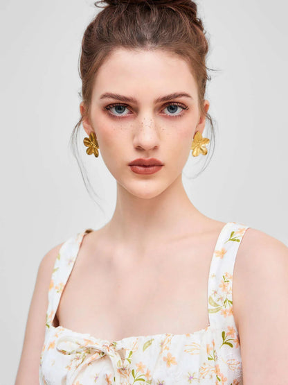 Floral Pattern Stud Earrings