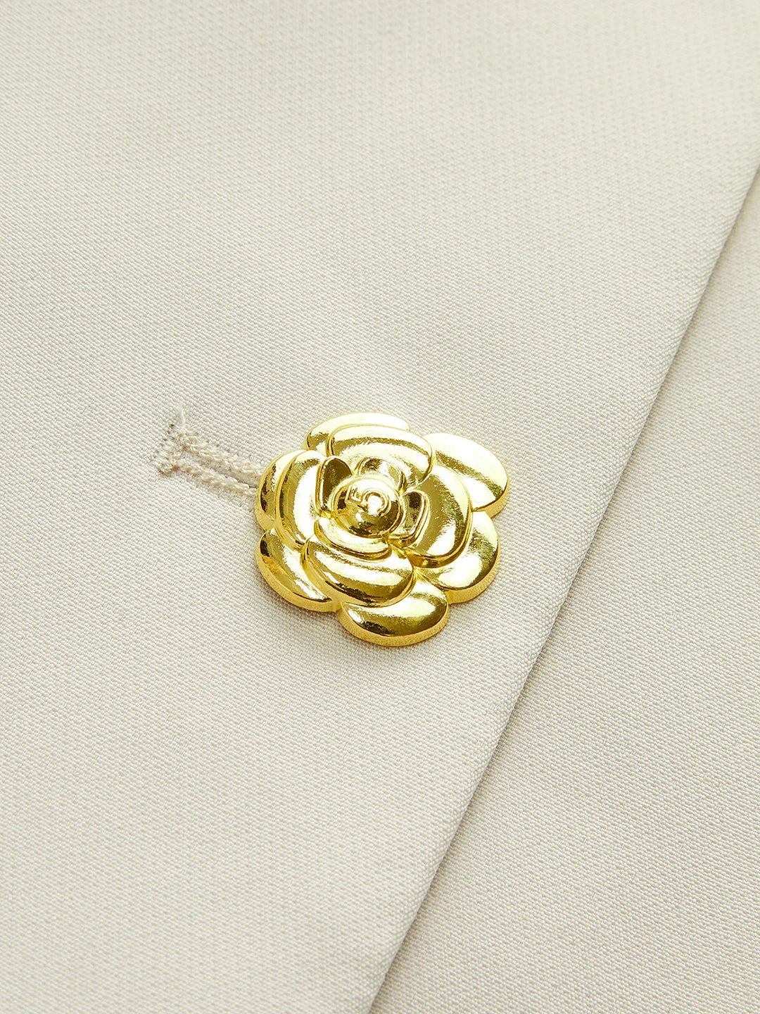 Crew Neck Camellia-Button Blazer