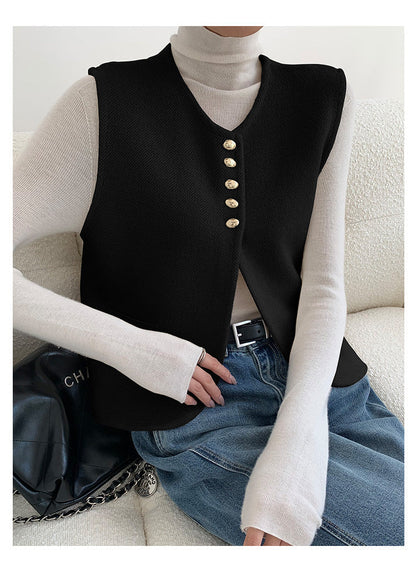 Atelier Knit Vest | Gold Button Detail | Regular Fit