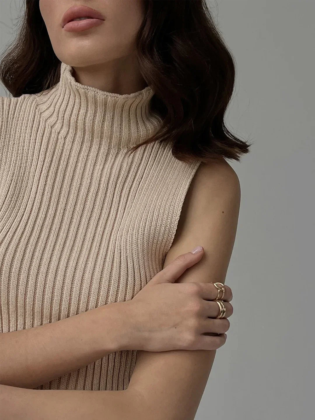 Casual Style Turtleneck Sleeveless Top