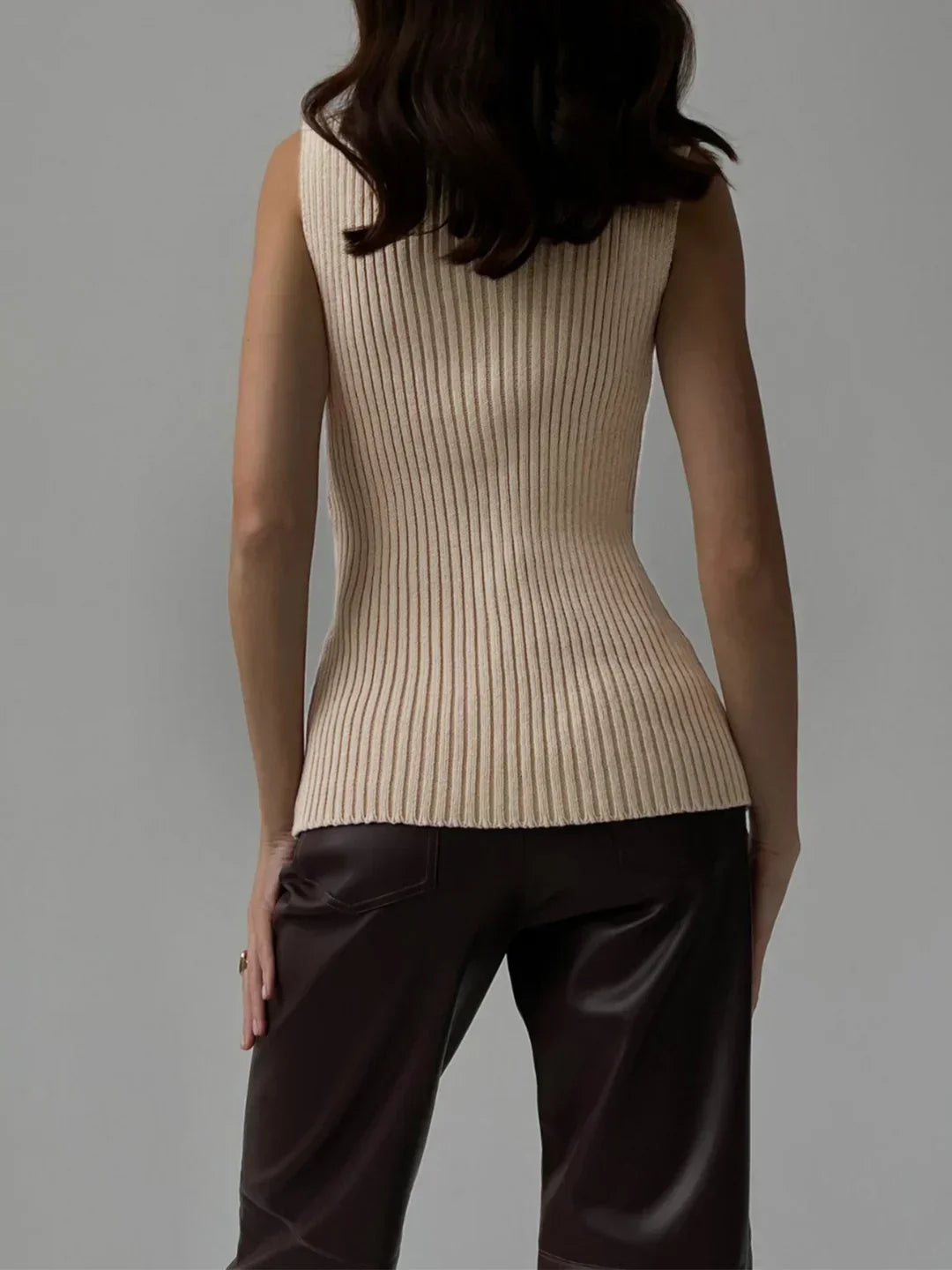 Casual Style Turtleneck Sleeveless Top