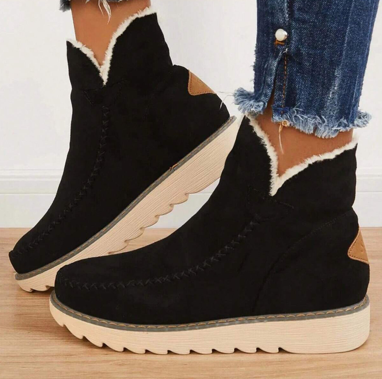 Elviora - Cozy Plush Boots