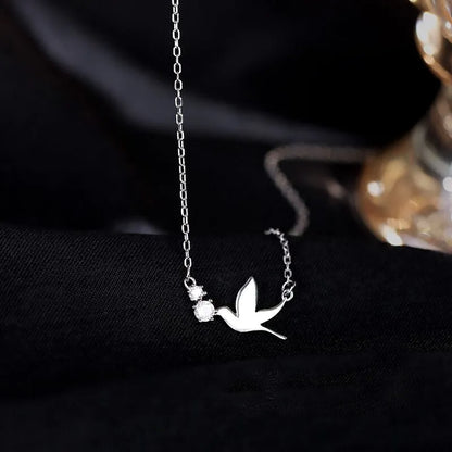 Women's Silver Dove Pendant Necklace – Elegant Peace Bird Charm Jewelry