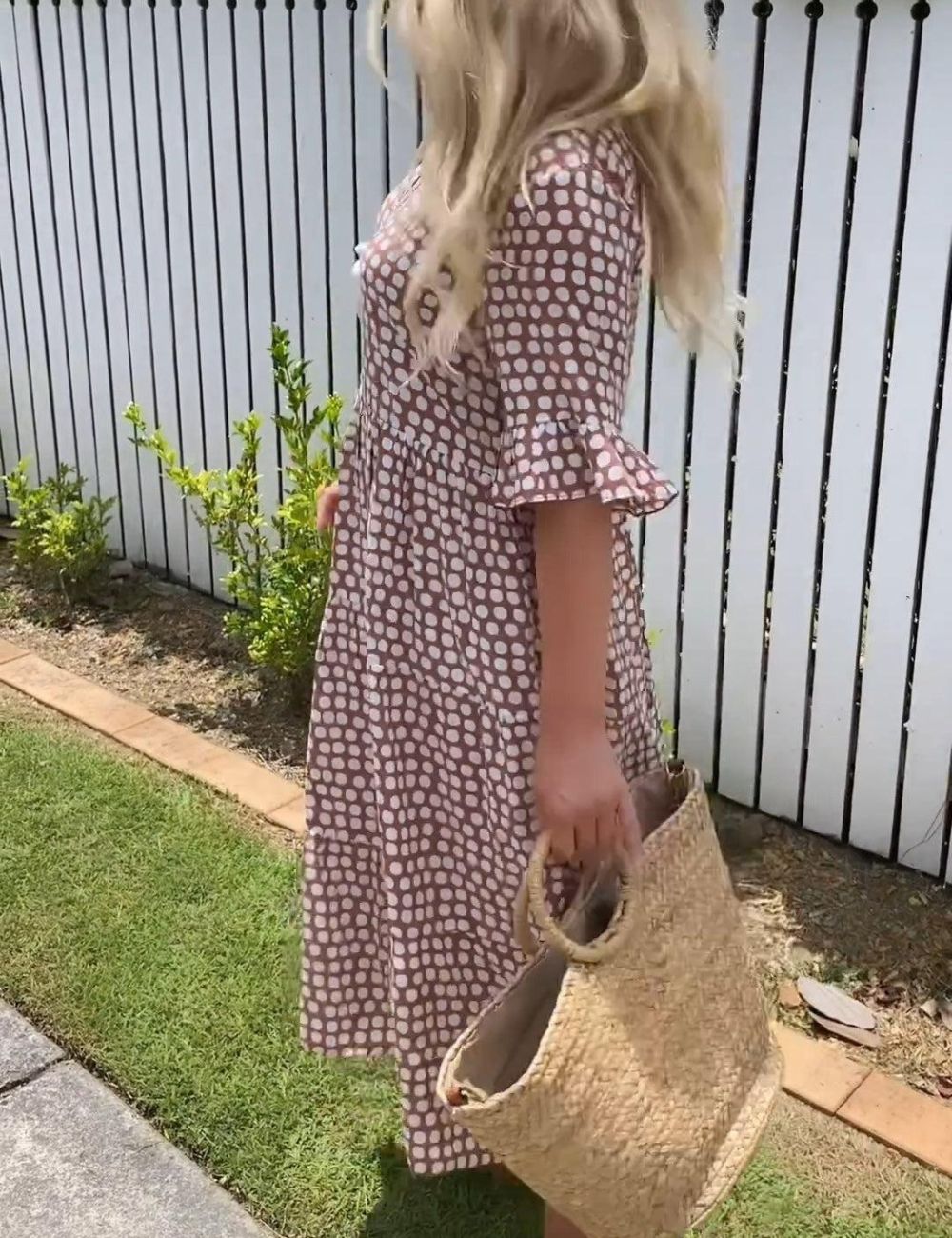 Geometric Dot Print Round Neck Flutter Sleeve Tiered Midi Dress