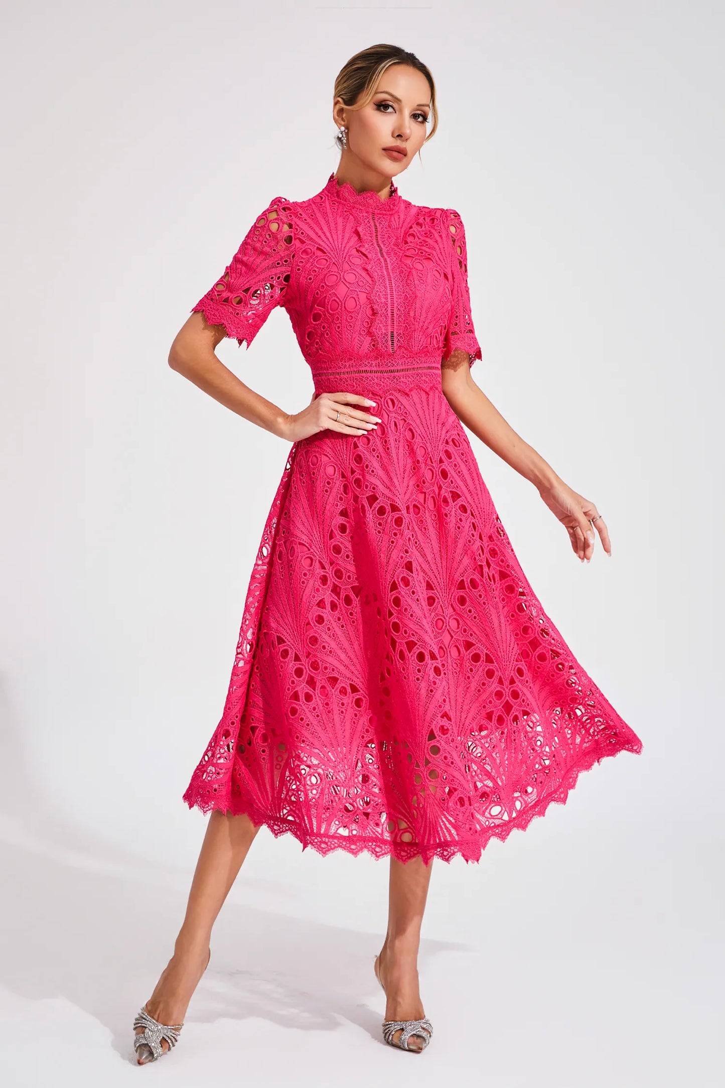 Lace Midi Dress – Elegant Scoop Neckline for Weddings and Special Events