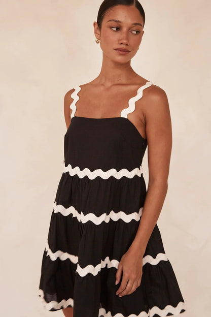 Loose Sweet Fresh Lace Stitching Short Dress