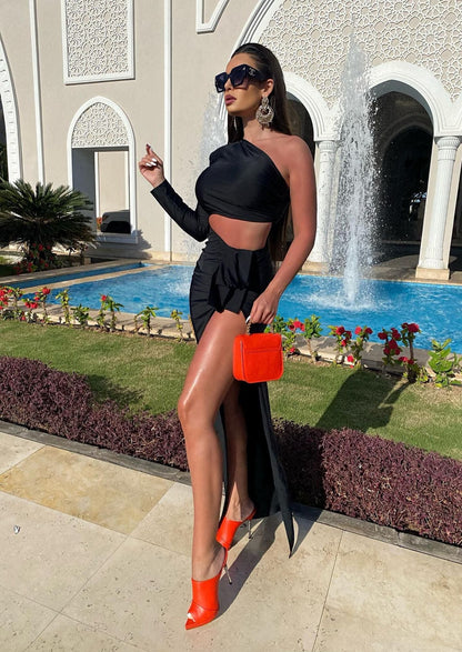 Black Ladies Long Sleeves Hollow Out Cutout out Cropped Hip Dress Stretch Dress Oblique Shoulder Winter