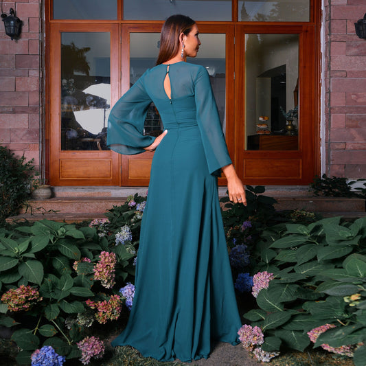 Long Sleeved Elegant Deep Round Neck Tight Waist Beach Vacation Long Bohemian Large Swing
