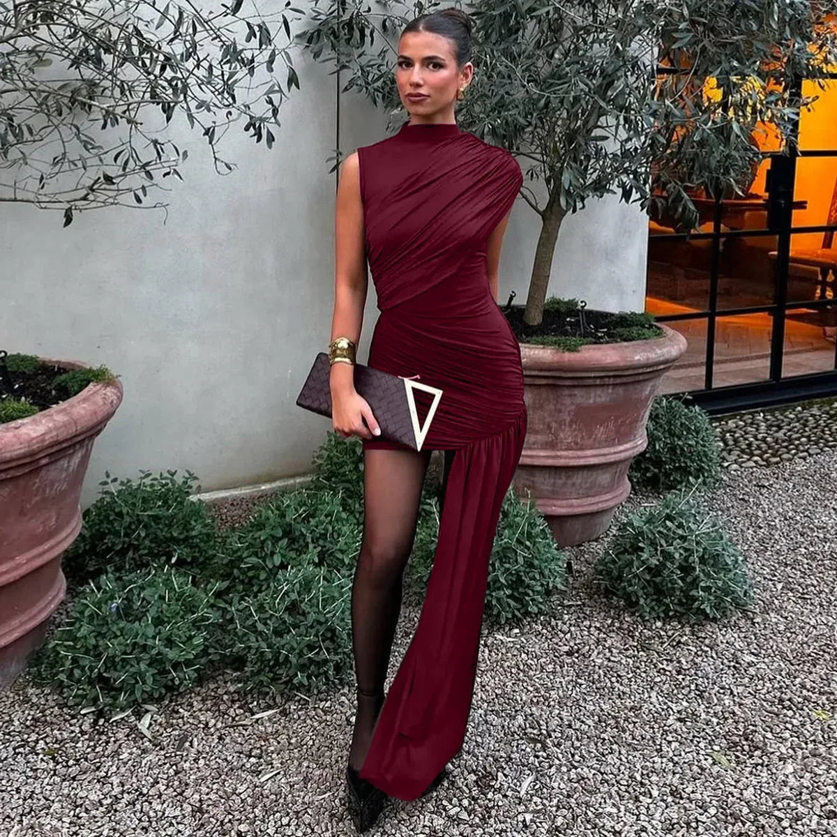 Slim fit pleated ribbon evening dress