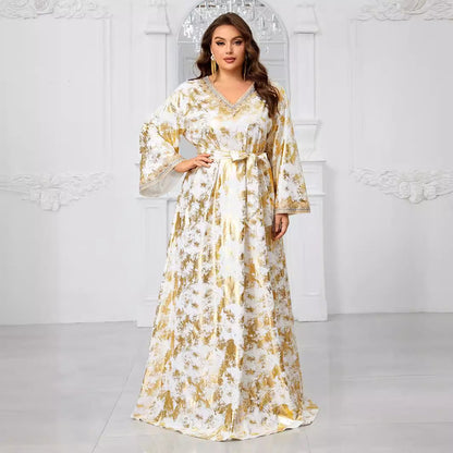 Plus Size Muslim V Neck Embroidery Lace Long Sleeved Middle East Dress Containing Belt