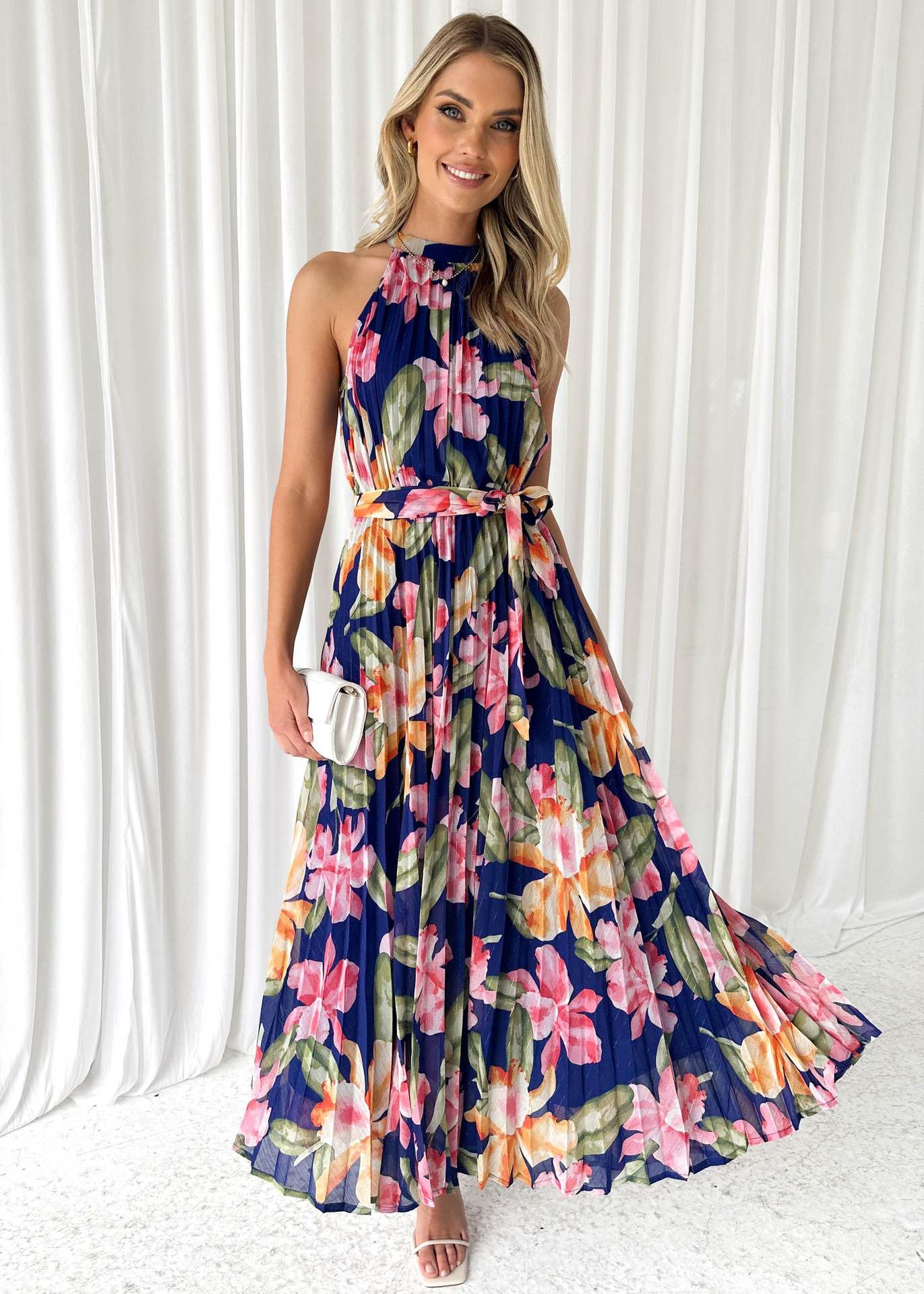 Large Swing Dress Vacation Sleeveless Lace Printing Halter