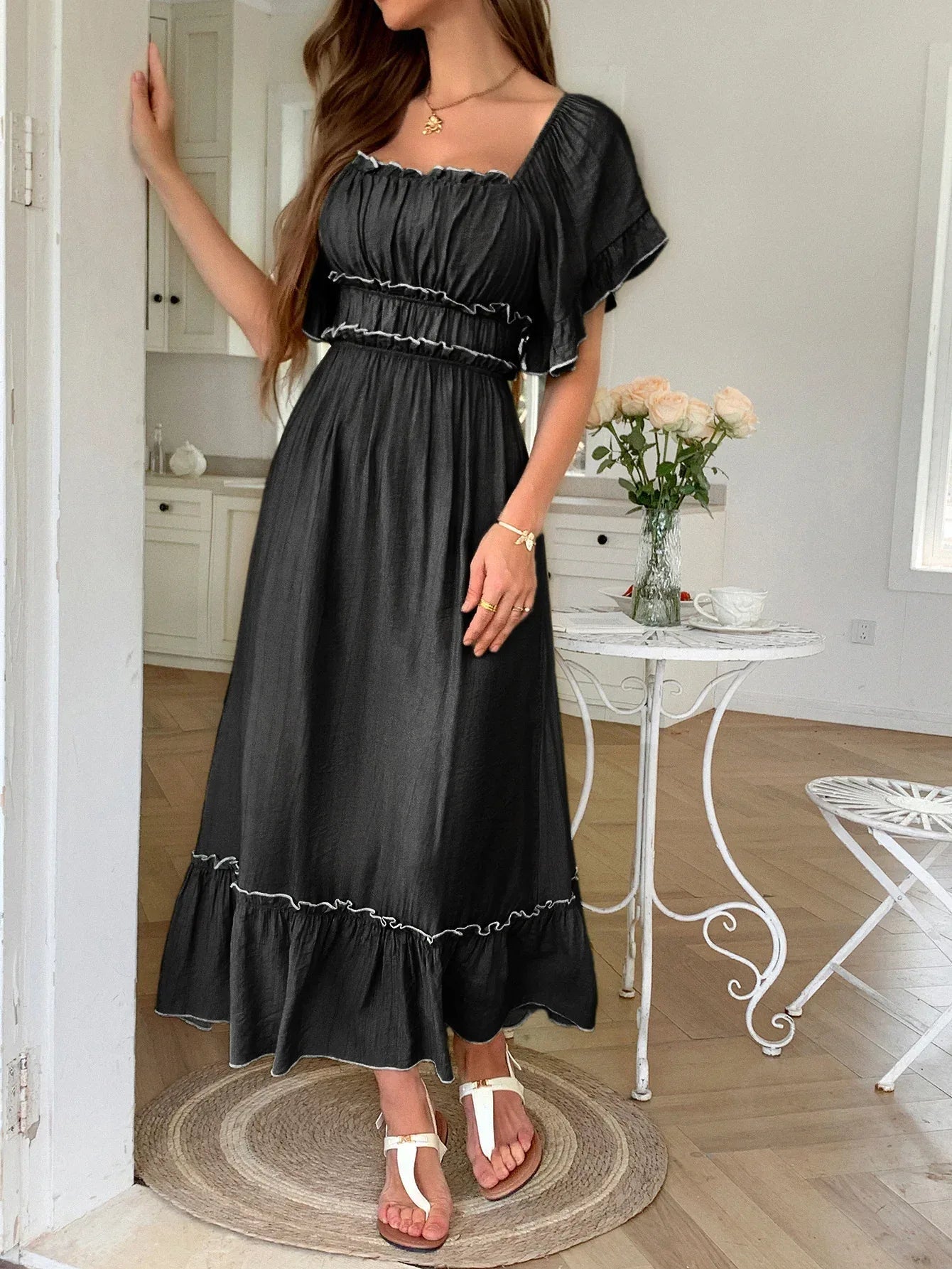 Ruched Contrast Trim Maxi Dress Midi