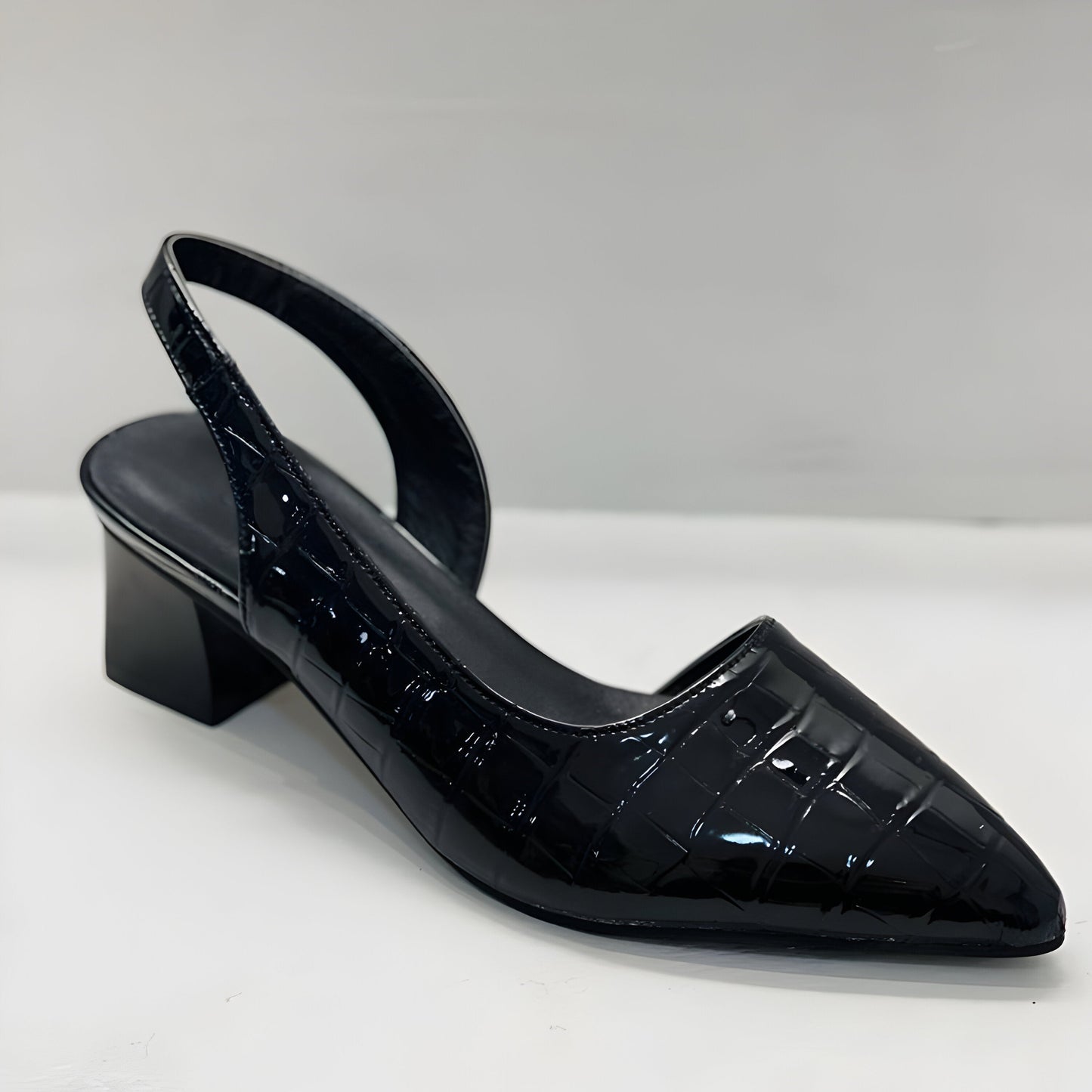 Women's Shiny Leather Closed-Toe Sandals – Block Heel Comfort