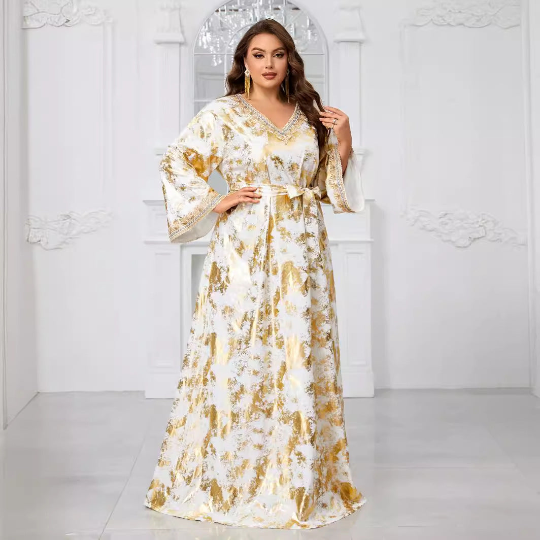 Plus Size Muslim V Neck Embroidery Lace Long Sleeved Middle East Dress Containing Belt