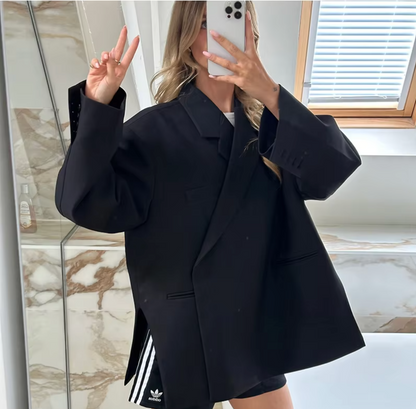 Oversized Blazer for Women – Trendy and Comfortable Fashion Statement