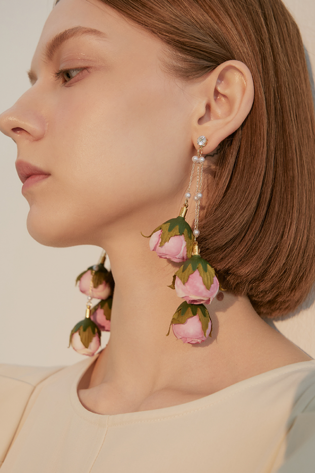 Tassel Earrings in Rose