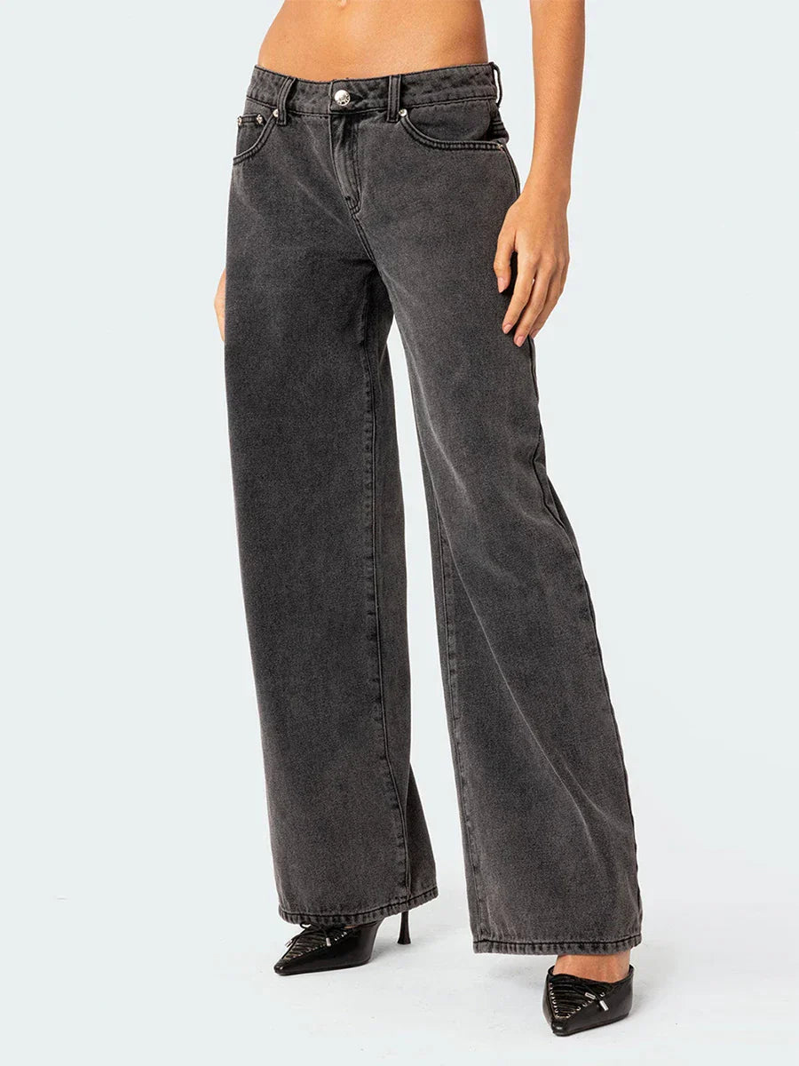 | Straight Jeans