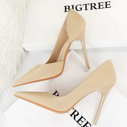 Serpentine Woman Pumps with Metal Stiletto High Heels
