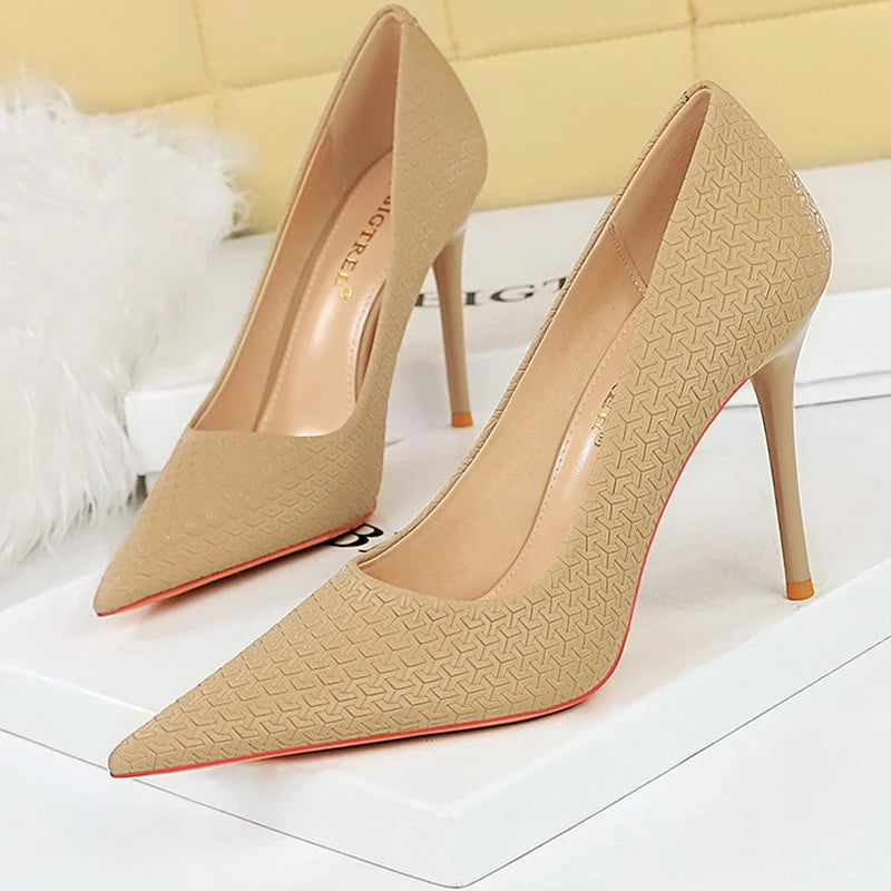 Embossed Pattern High Heel Pumps for Women - Fashionable Party Shoes