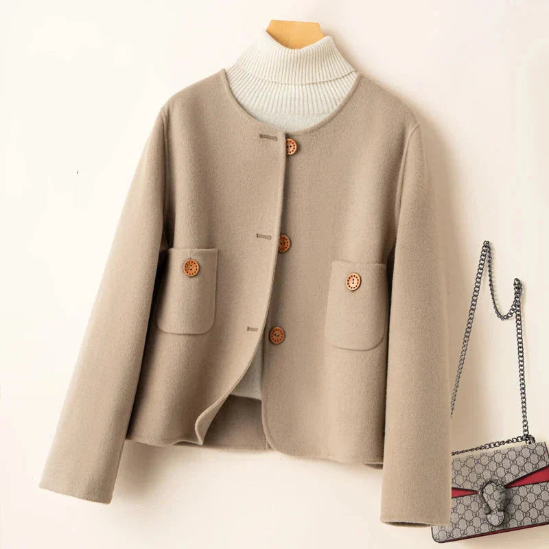 | Jacket