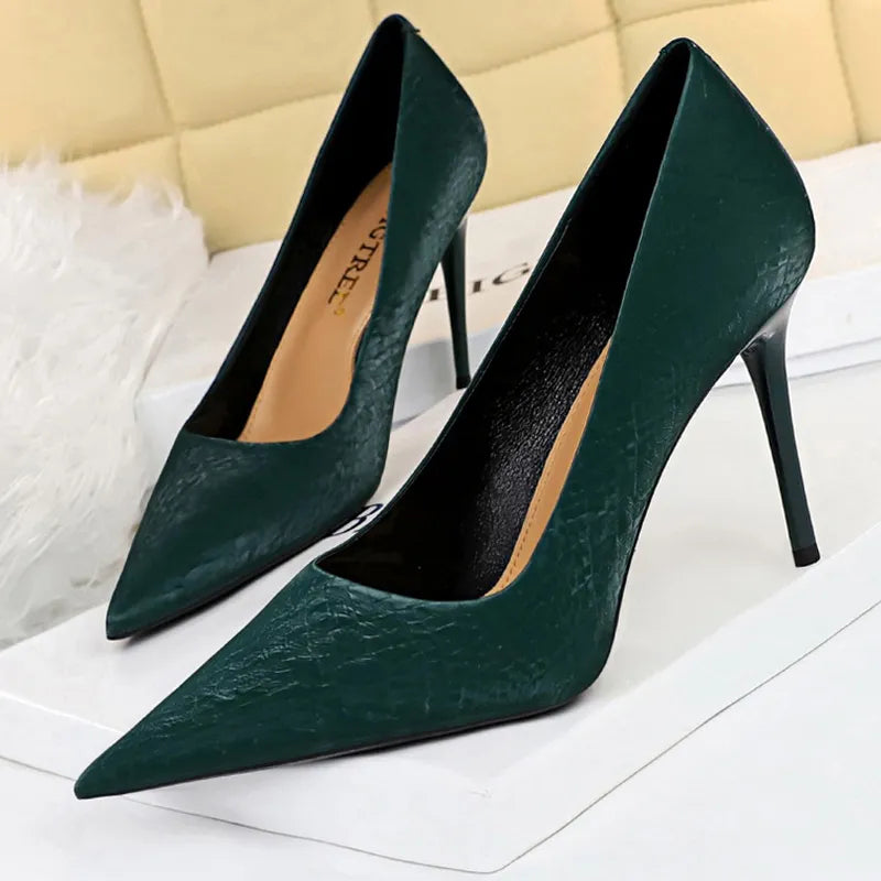 Designer Bow-knot High Heels for Elegant Banquets