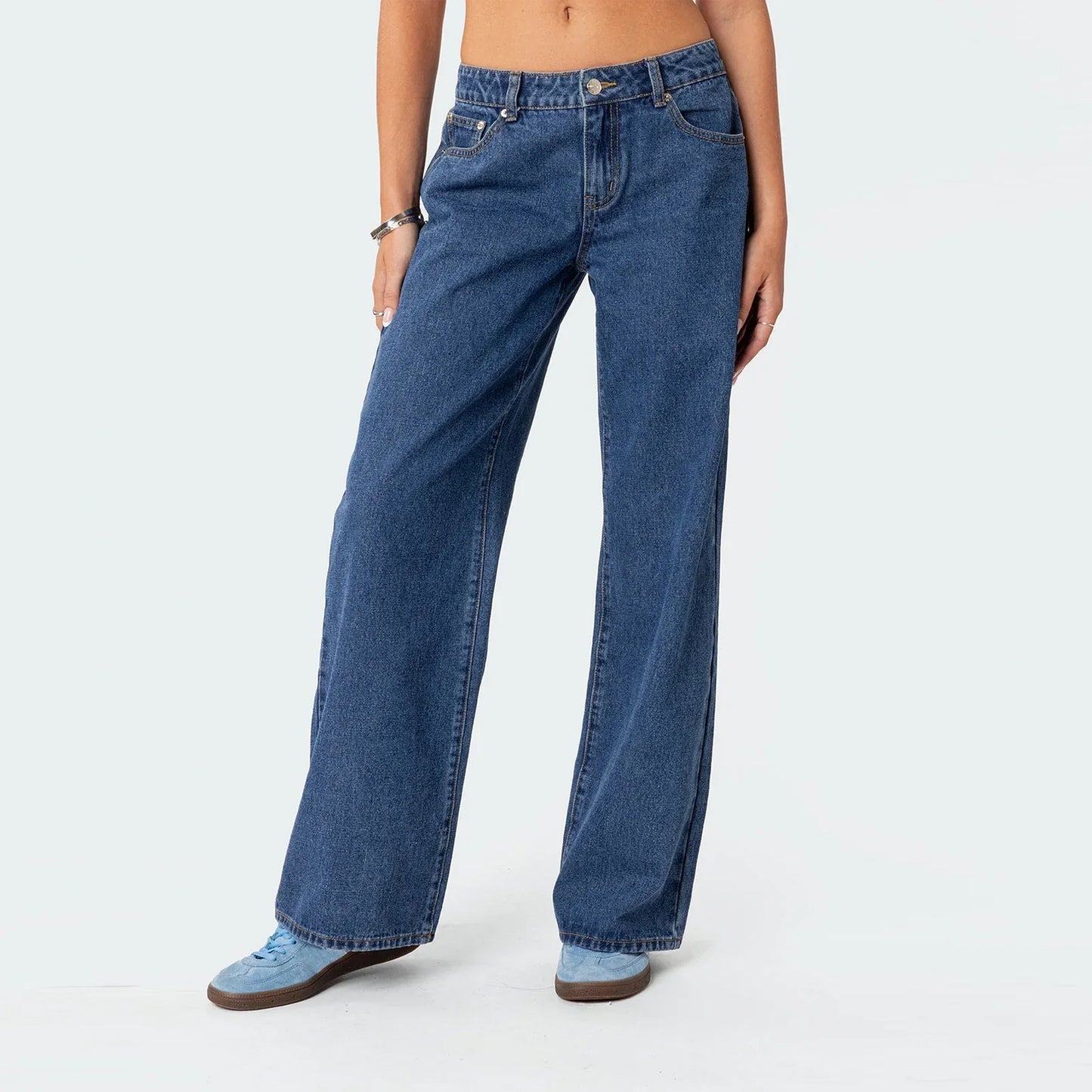 | Straight Jeans