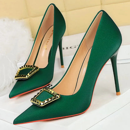 Luxury Banquet Shoes with Metal Buckle Decoration