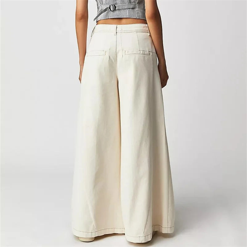 | Pleated Wide-Leg Jeans
