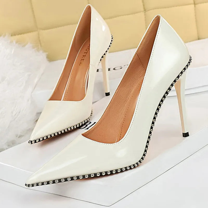 High Heels Women Pumps with Rivet Metal Chain