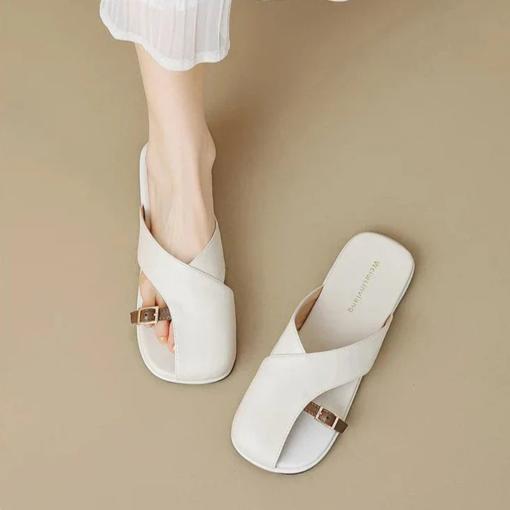 | Minimalist Sandals