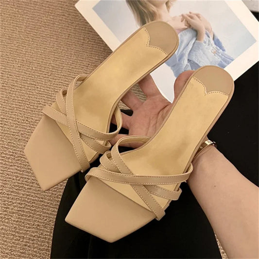 Women's Fashion Narrow Band Slip On Low Heel Slipper