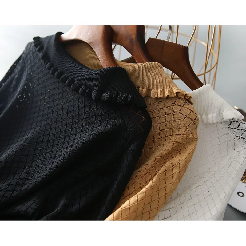 | Knit Top in Diamond Pattern