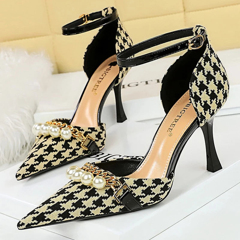 Checkered Pattern Women Sandals with Pearl Metal Chain Kitten Heels