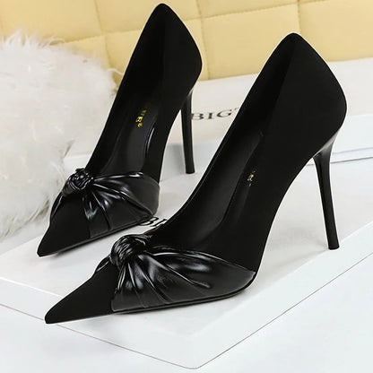 Suede Women Pumps with Bowknot Detail and High Heels for Office Lady Fashion