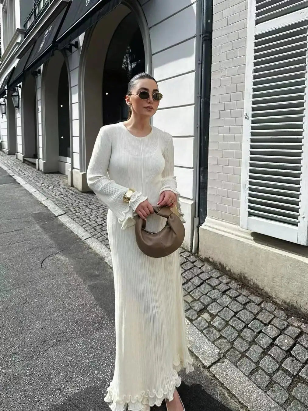 Autumn New Ladies Elegant Flared Sleeve Knitted Dress Women Fashion Crew Neck White Slim Robes Summer Female Party Dresses