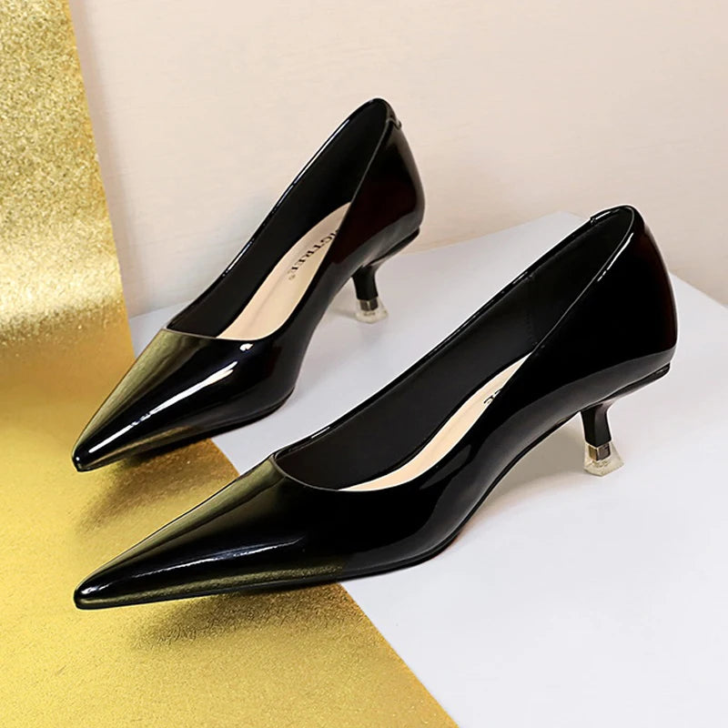 Mid Heel Women Shoes in Patent Leather