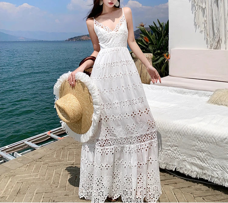 Deep V-neck Sleeveless Hollow Out Lace Boho Dress