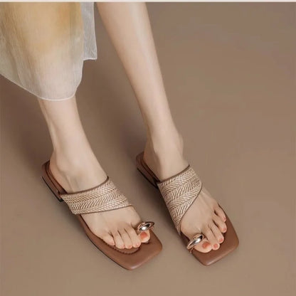 | Luxe Flats