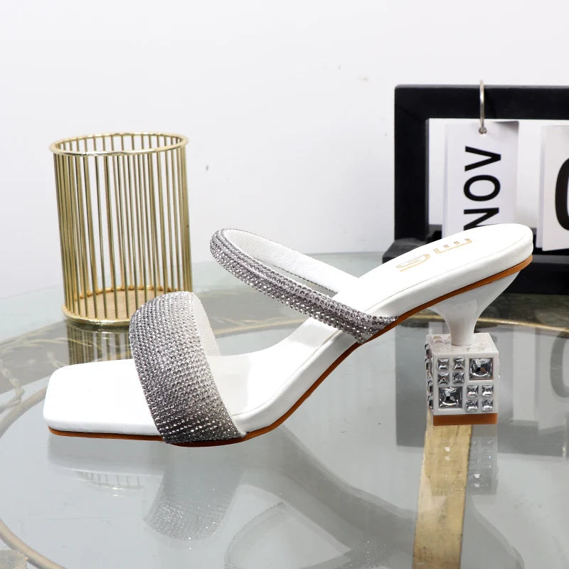 Luxurious French women's slippers with new special-shaped design for fall